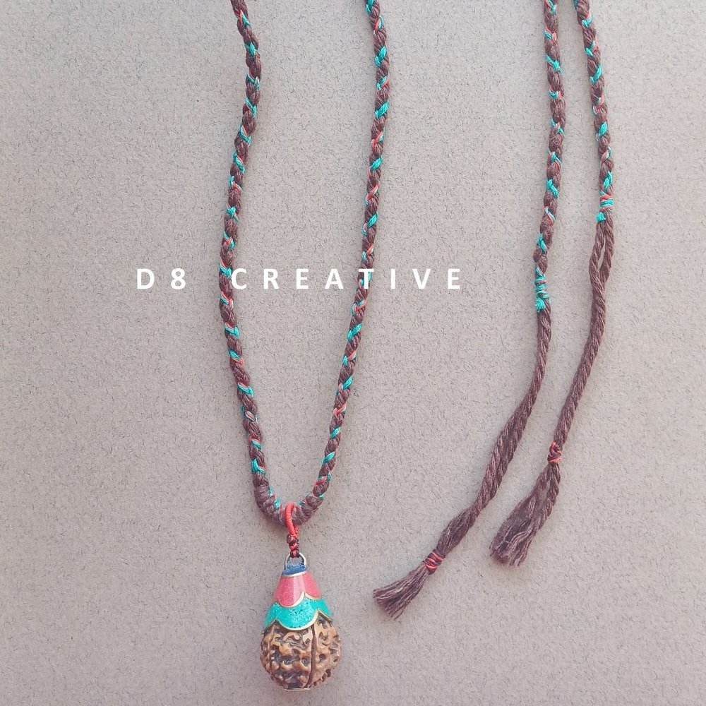 New men or women hand woven chain with encased gold walnut core pendant necklace - Picture 3 of 9